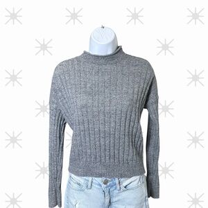 Abercrombie & Fitch Gray ribbed size XS knit mock comfy  pullover fall sweater